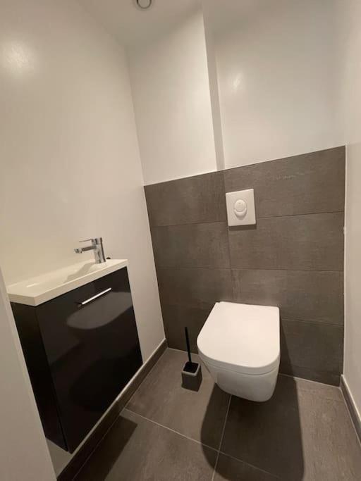 90M2 Hyper Centre Sauna 斯特拉斯堡 外观 照片